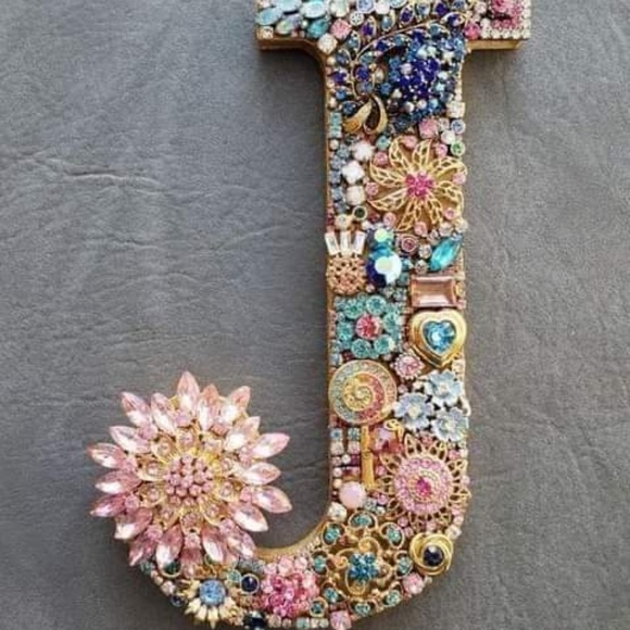 Meet your Posher, Jainy - Picture 1 of 1